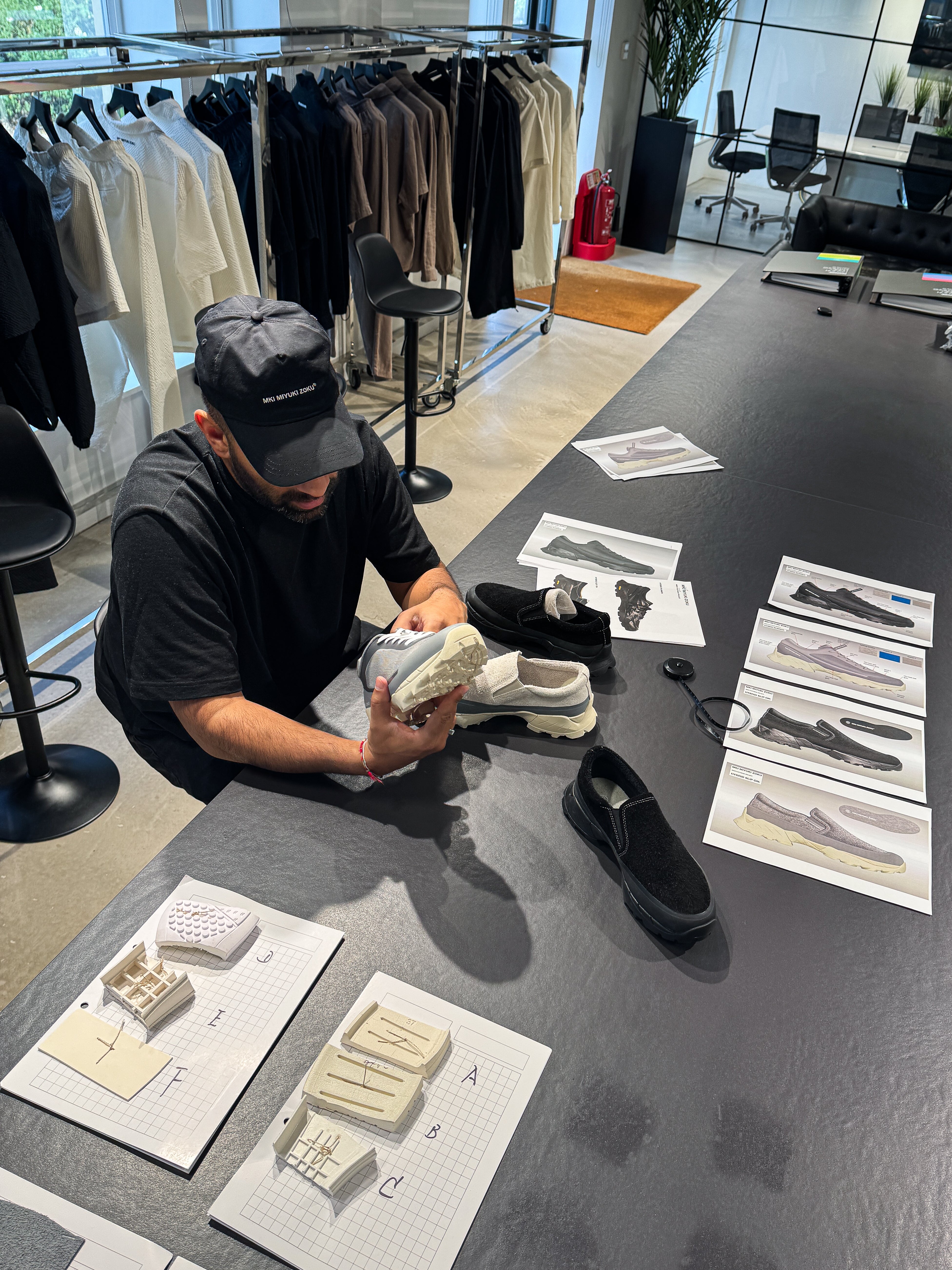 sub-page-MENSWEAR DESIGNER-image