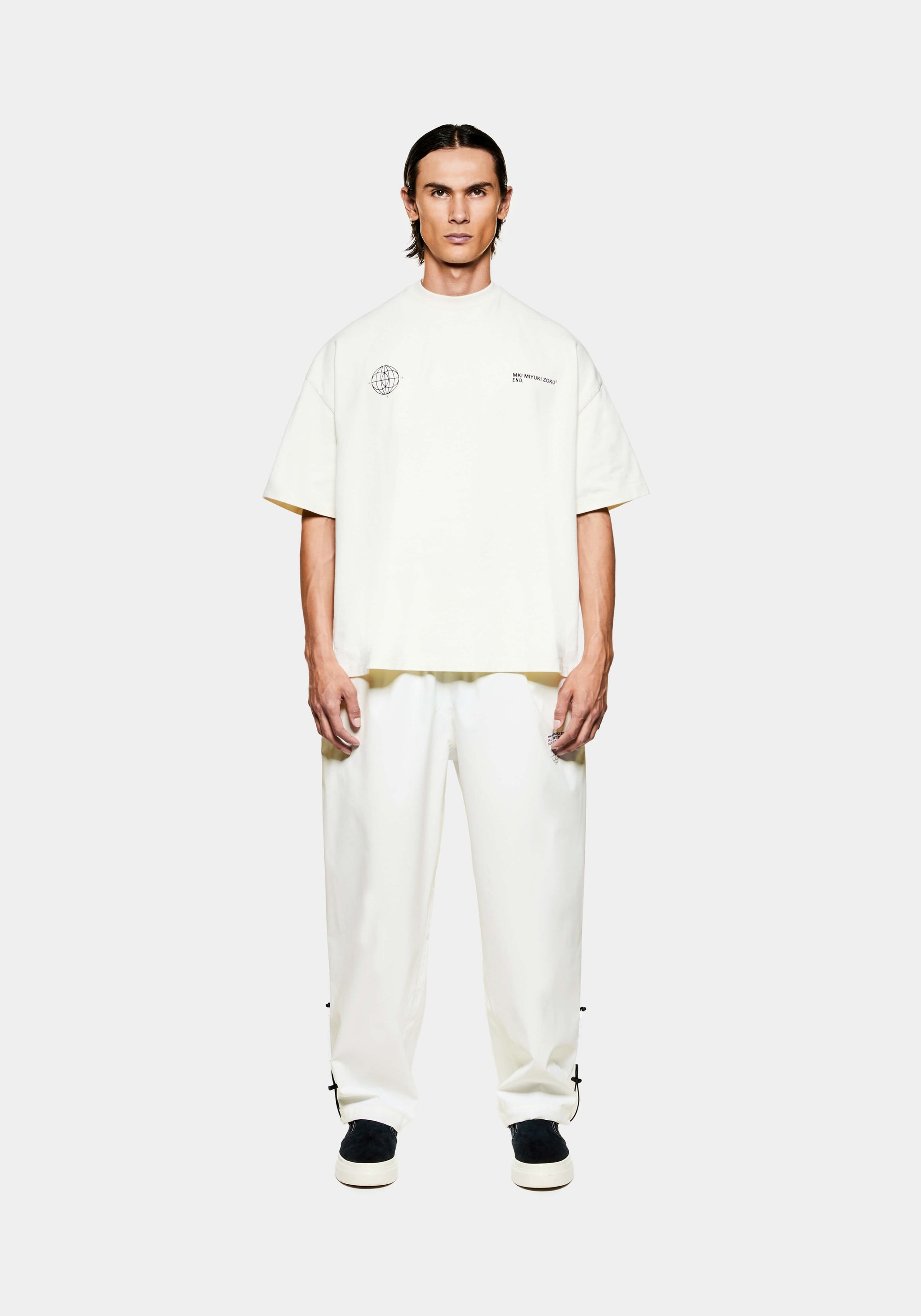 END X MKI 152010 GLOBE T-SHIRT