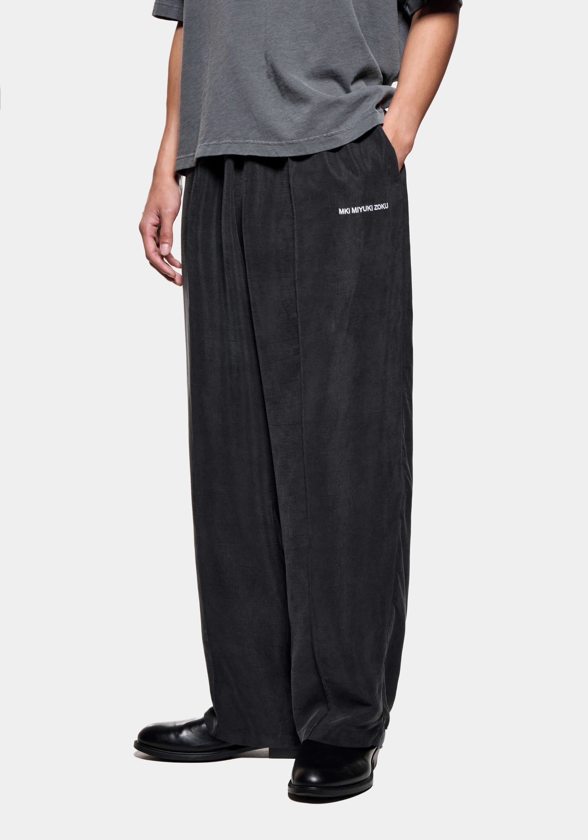 MKI RIBBED CUPRO WIDE LEG PANTS