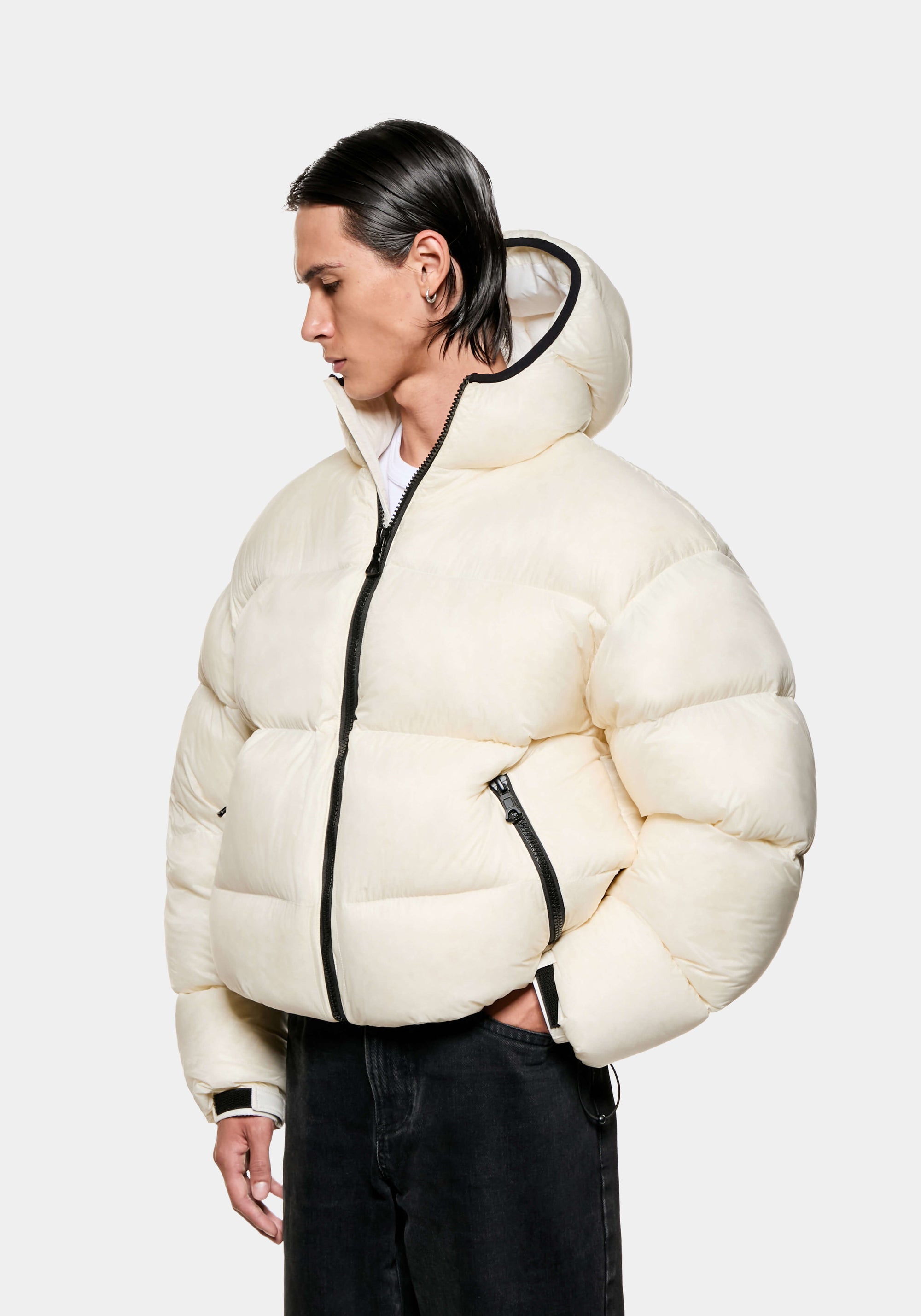 MKI TRANSLUCENT HOODED BUBBLE JACKET