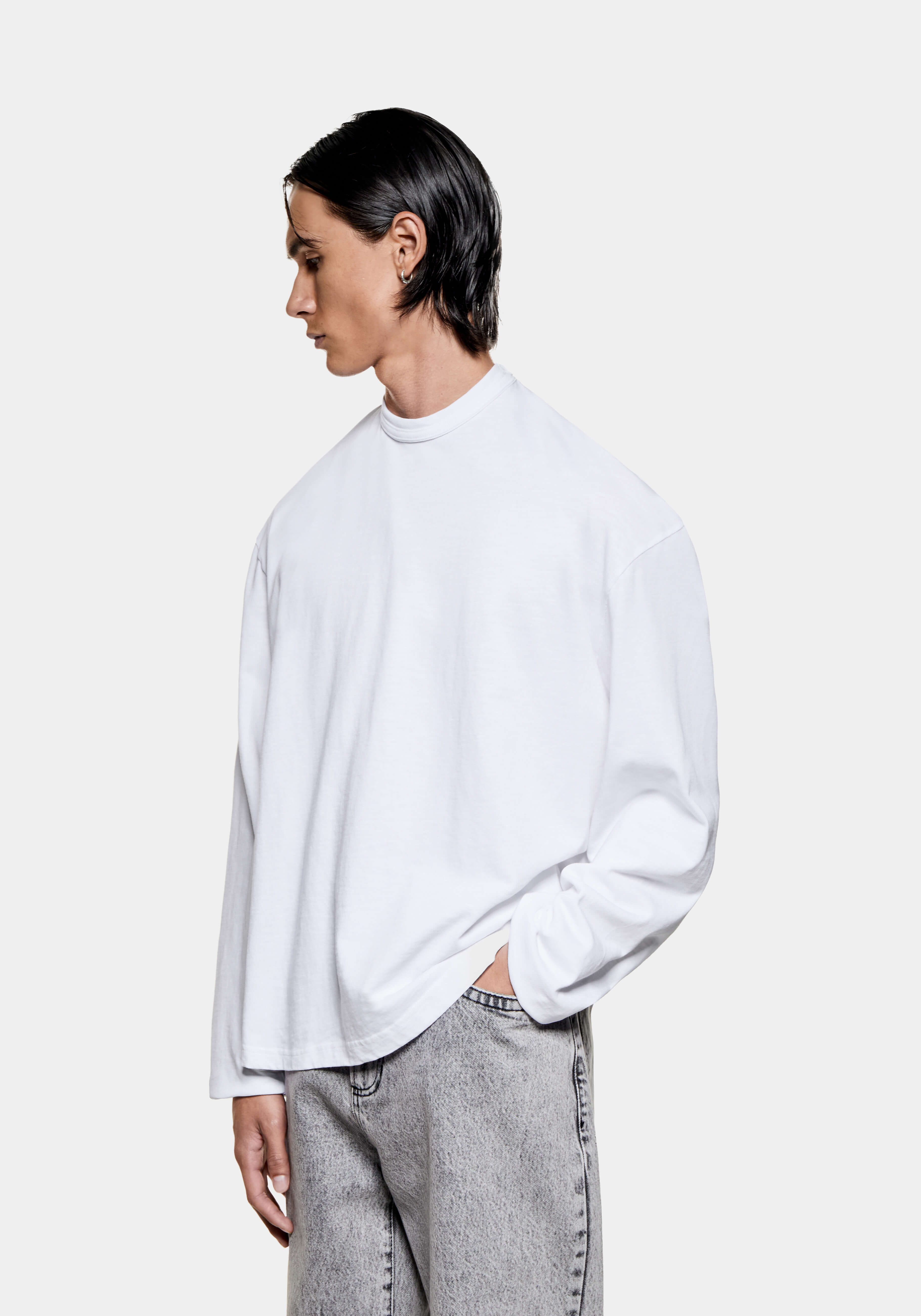 MKI WHITE 220 GSM SLUB LONGSLEEVE T-SHIRT – MKI MIYUKI ZOKU®