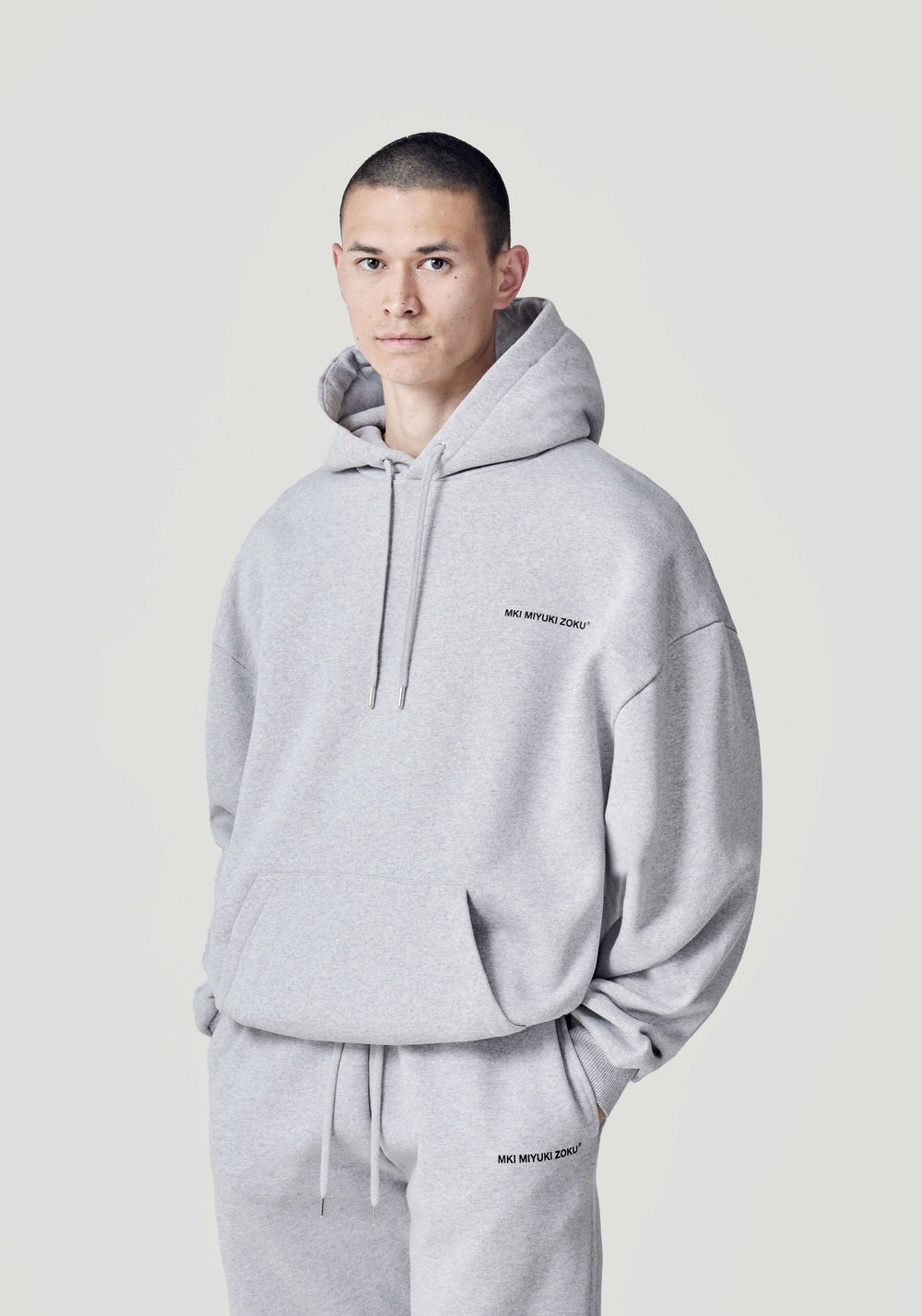 Sweat à capuche MKI MIYUKI ZOKU taille grand doublé polaire Sweat à capuche MKI MIYUKI ZOKU taille grand doublé polaire