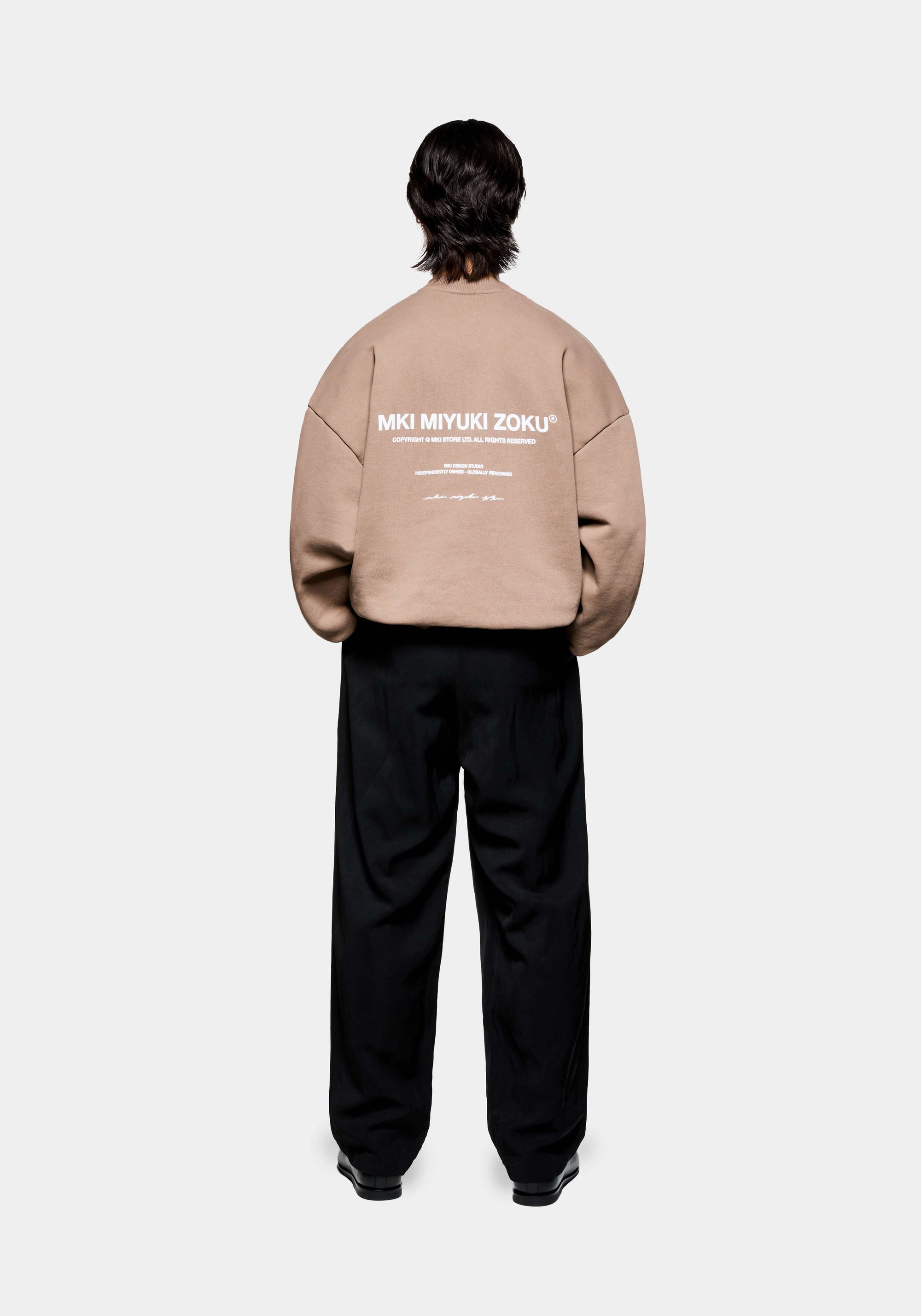 MKI DESIGN STUDIO CREWNECK