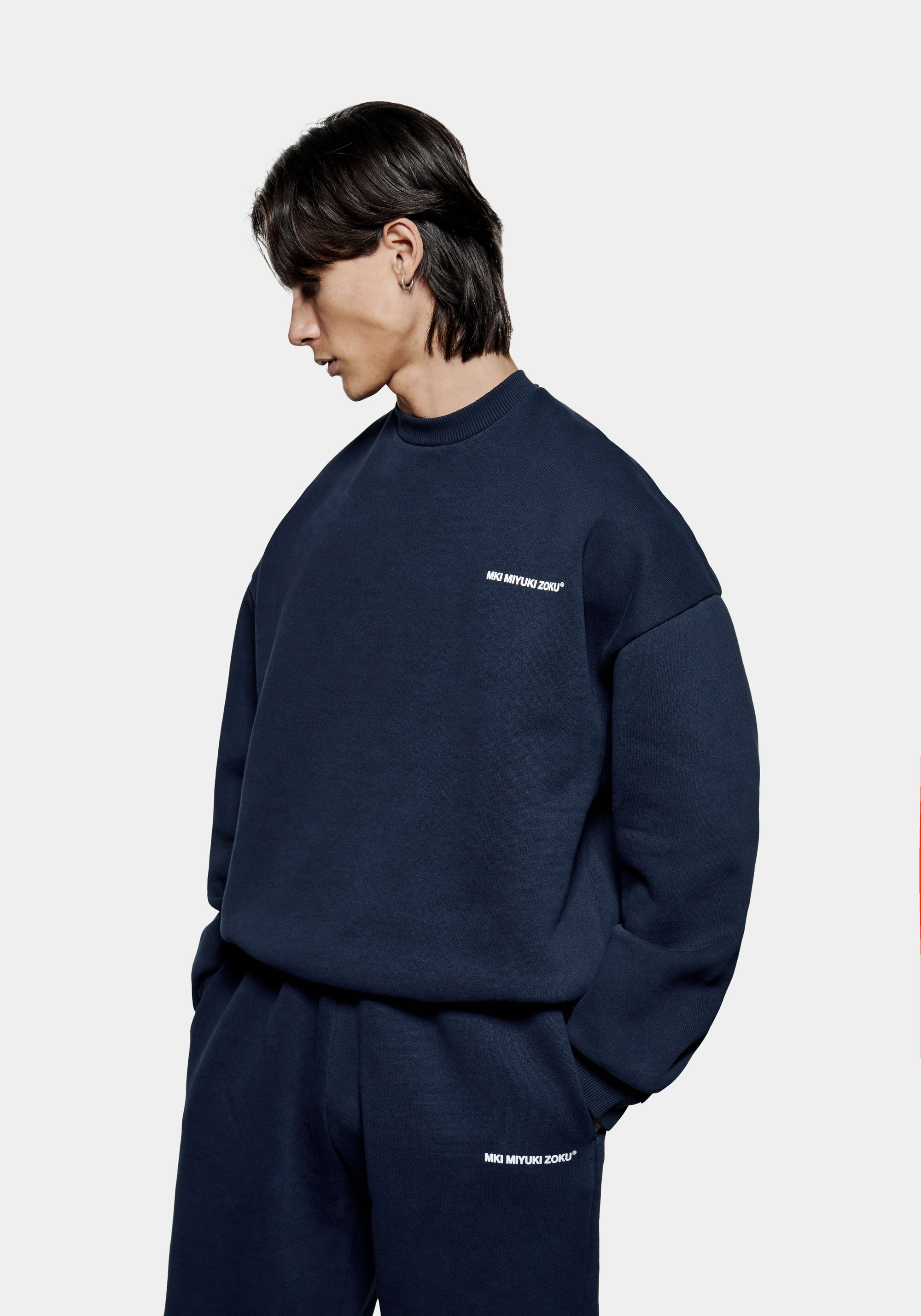 MKI UNIFORM CREWNECK