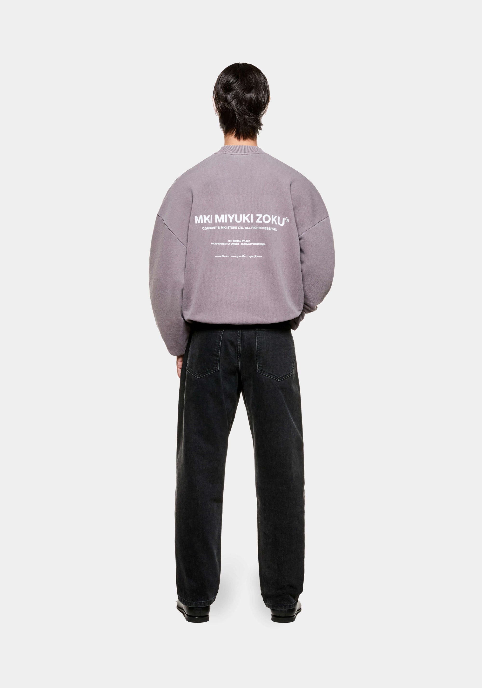 MKI DESIGN STUDIO CREWNECK