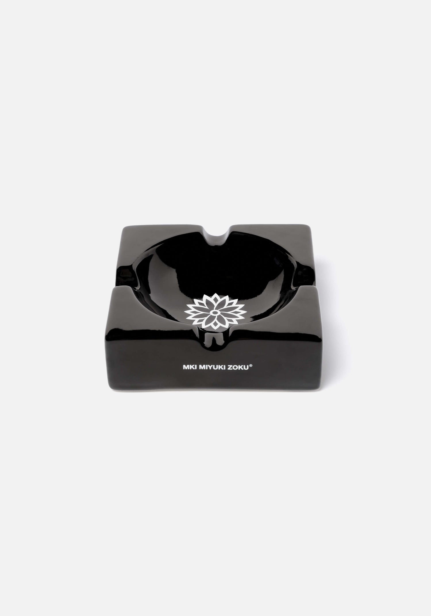 BLACK MKI CERAMIC ASHTRAY