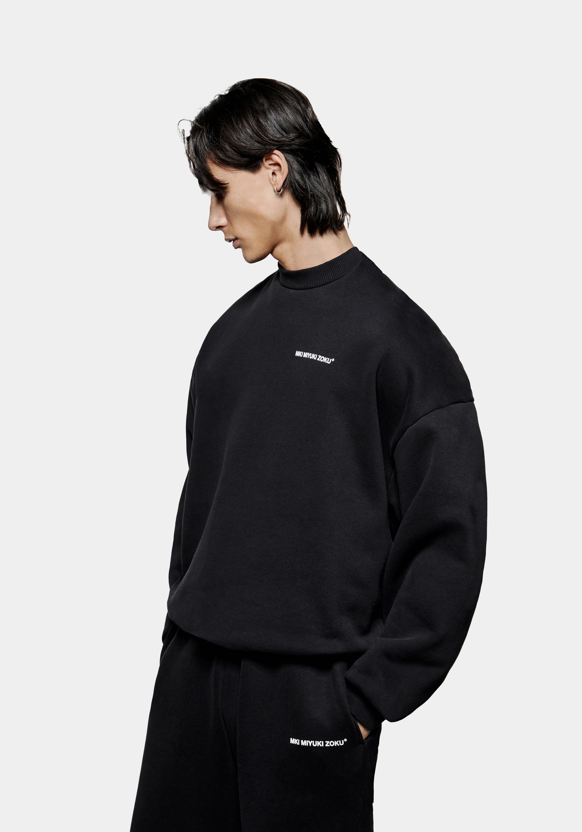 MKI UNIFORM CREWNECK