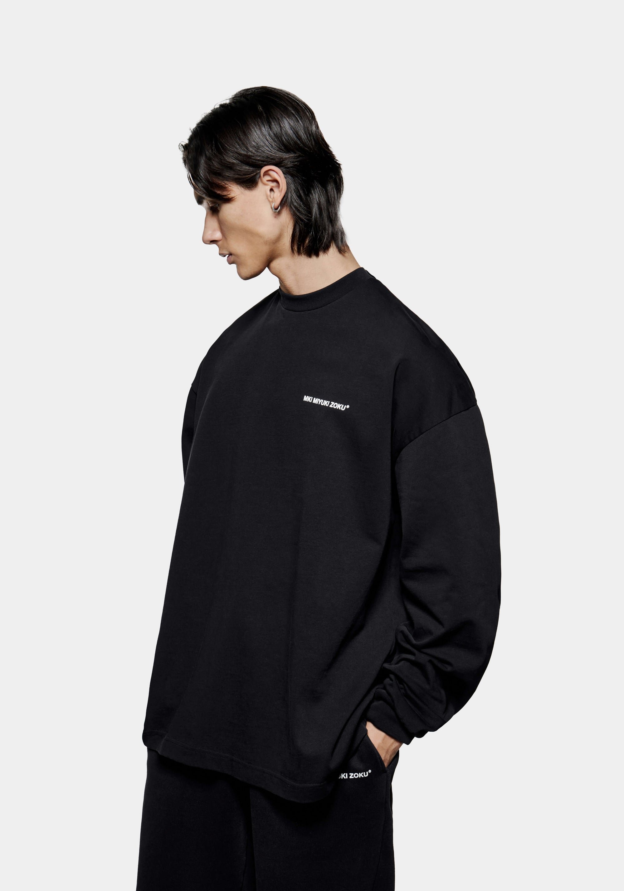 MKI UNIFORM LONGSLEEVE T-SHIRT