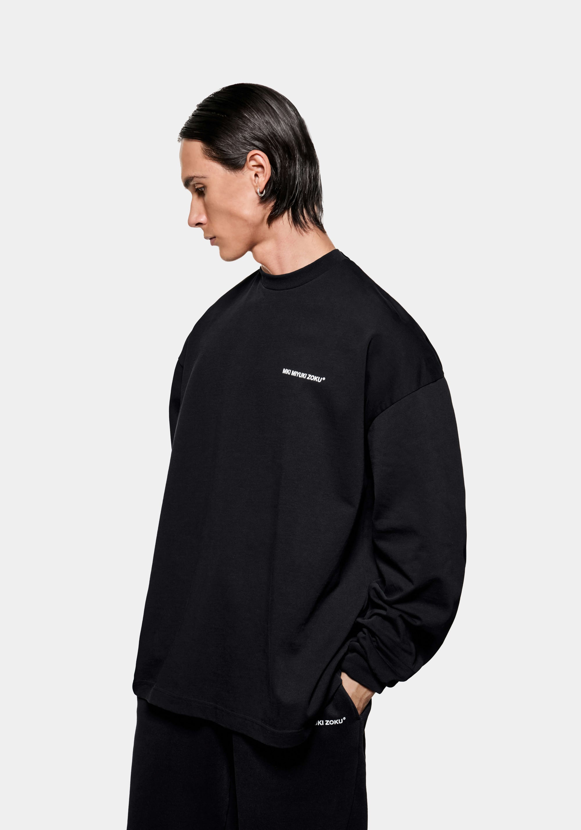 MKI UNIFORM LONGSLEEVE T-SHIRT