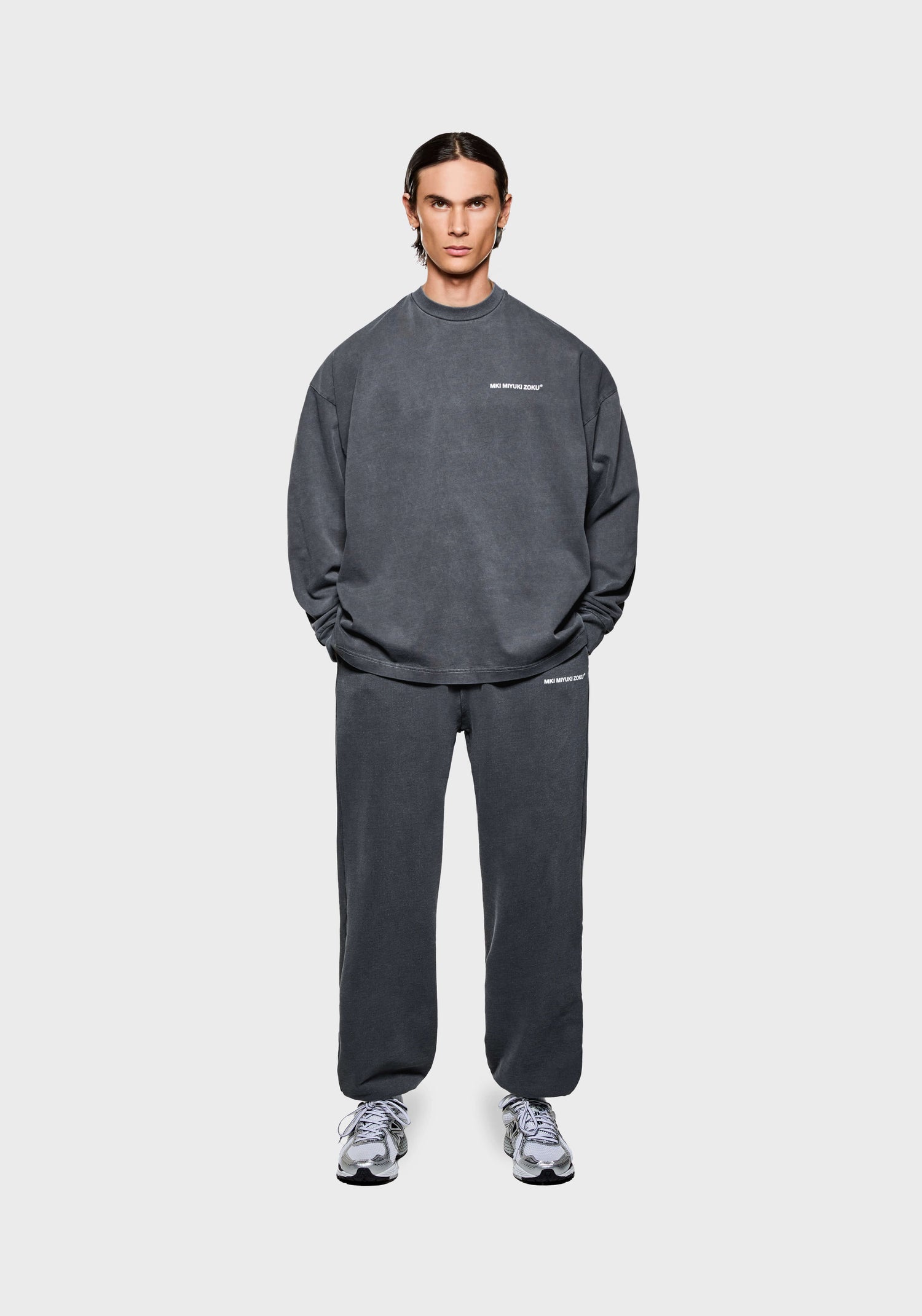 MKI UNIFORM LONGSLEEVE T-SHIRT