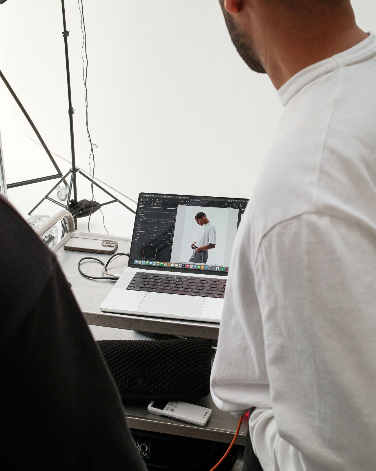 sub-page-E-COMMERCE COORDINATOR-image