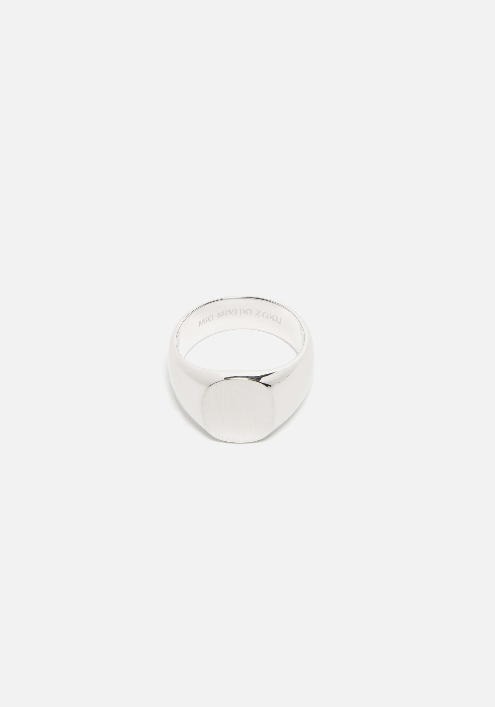 MKI OVAL SIGNET RING