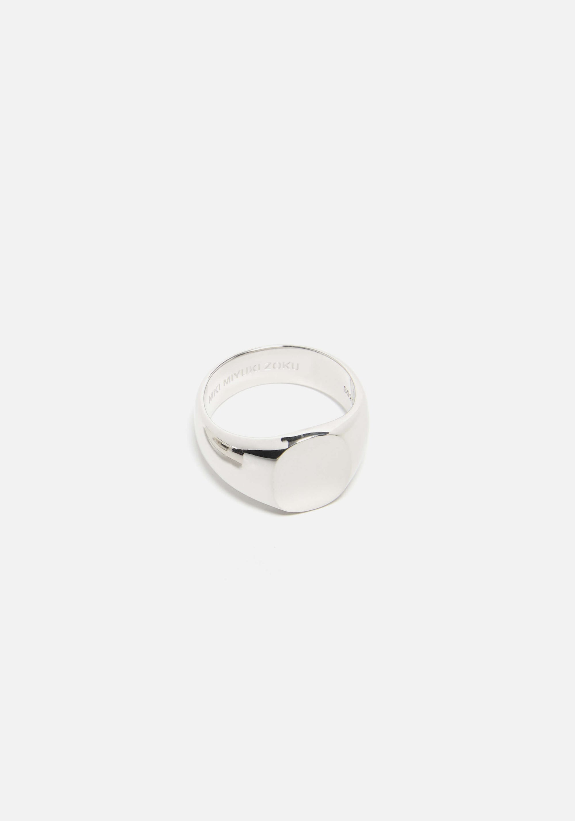 MKI OVAL SIGNET RING