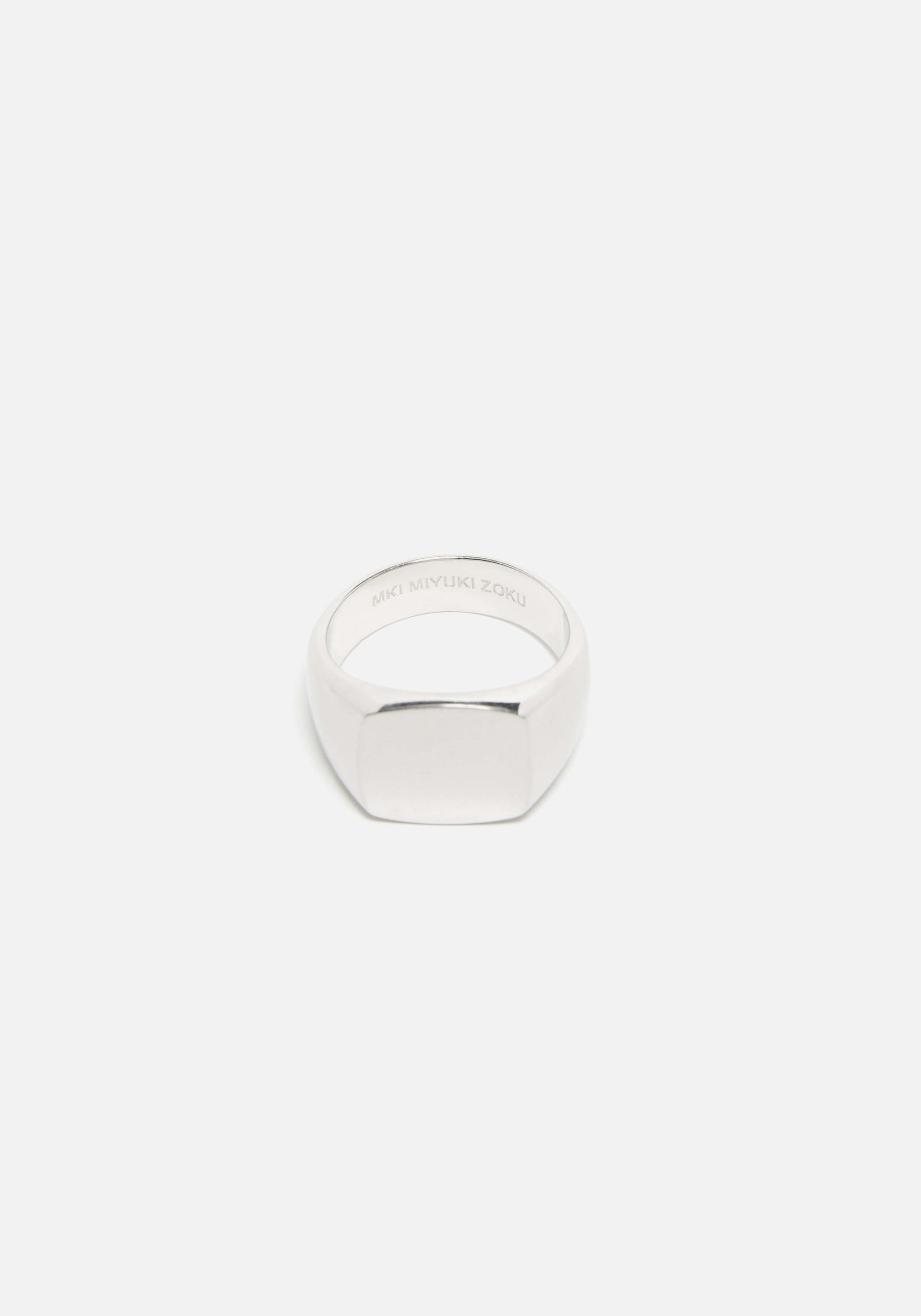 MKI SQUARE SIGNET RING